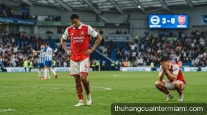 Arsenal sảy chân tại Amex: Hồi chuông cảnh báo cho tham vọng bảo vệ ngôi vương